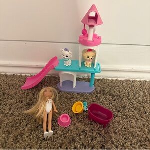 Barbie Princess Adventure Chelsea Pet Castle Playset